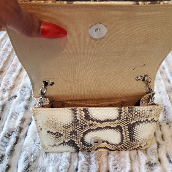 Purse - Picture 4 of 6